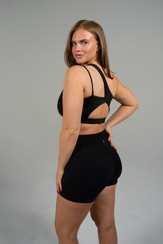 Alyth Active Serene Transform Asymmetical Sports Bra in Oatmeal - Women's Athletic Sports Bra Detail View